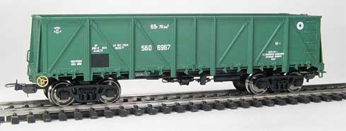 Gondola car 12-515 #560696 green<br /><a href='images/pictures/MiniaturModelle/060032.jpg' target='_blank'>Full size image</a>